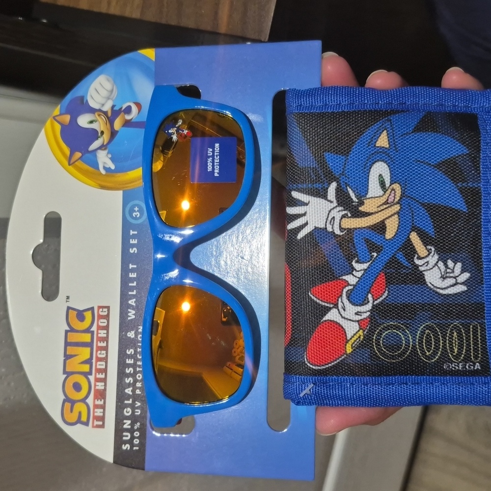 Sonic the Hedgehog Blue Sunglasses & Wallet Set